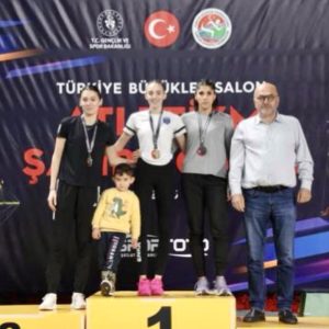 aysel-edanur-elif