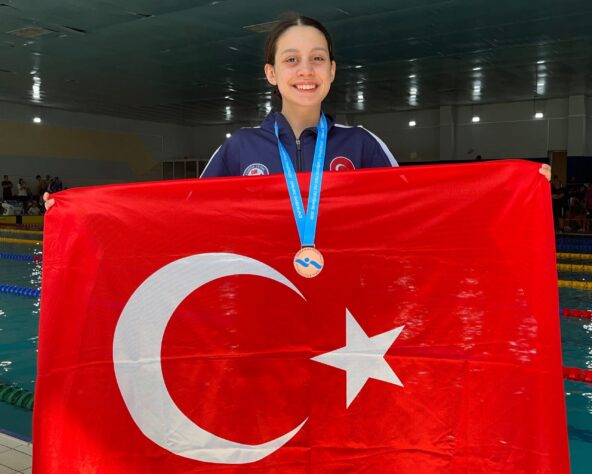 zeynep-tastekin