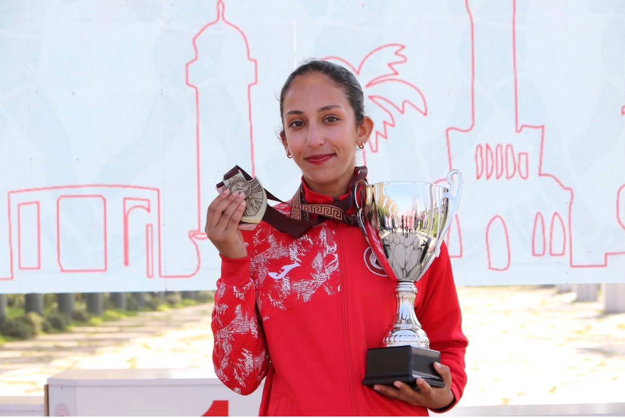 Esma Öztekin'den Türkiye rekoru!